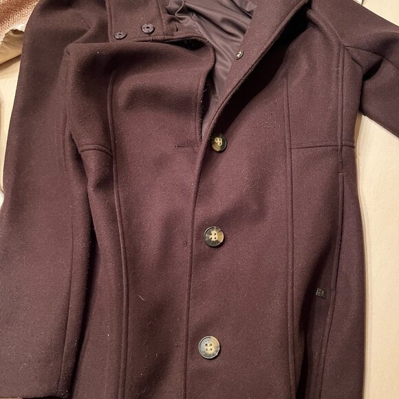 Coat - Picture 1 of 2